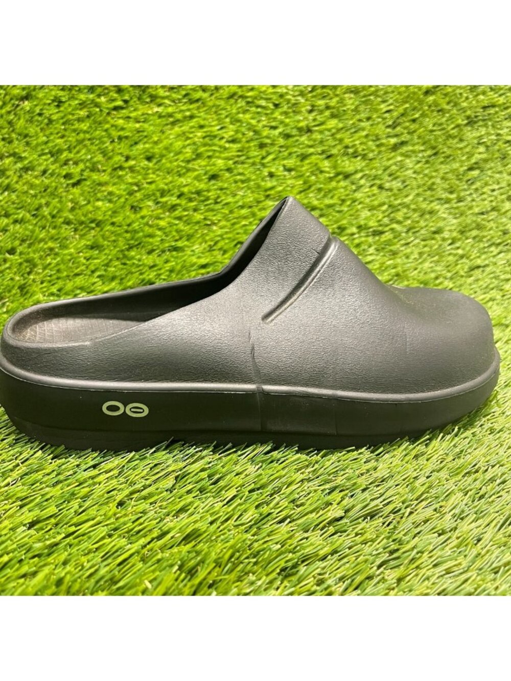 Oofos OOcloog Clog Womens Size 7 Black Casual Classic Slip On Recovery Shoes